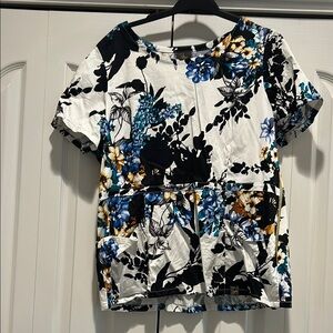 Jaanuu Black and White Boxy Short Sleeve scrub tunic